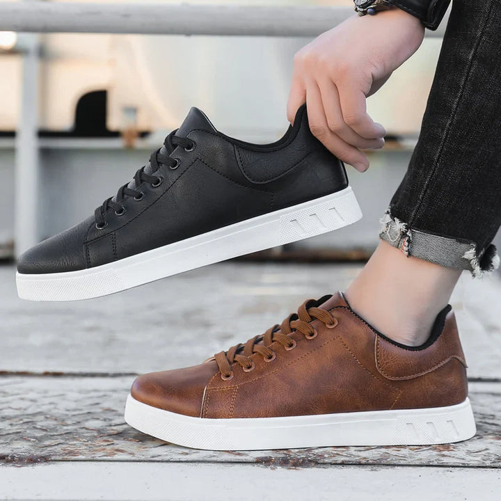 Max - Iconic Leather Low Top Sneaker