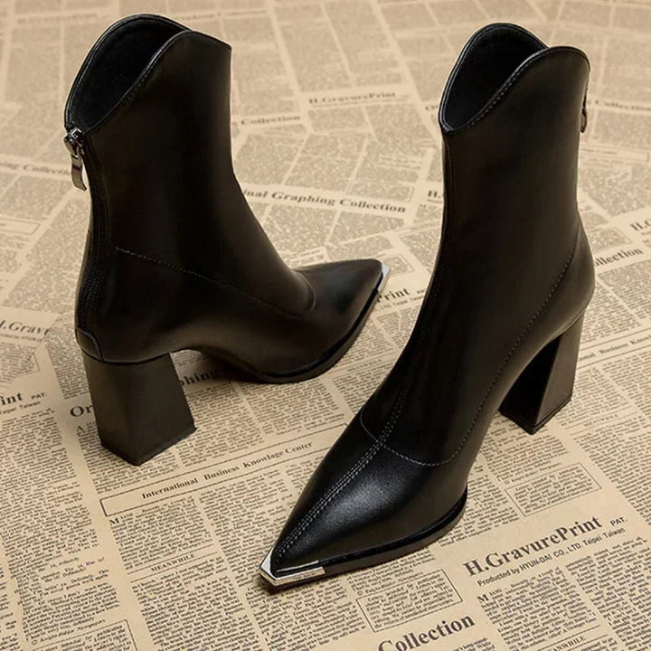 FLAVIA - Elegante Chrome Chelsea Boots