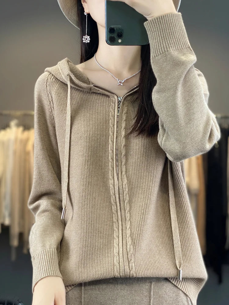 SOFIA - Bequeme Strickjacke mit Reissverschluss