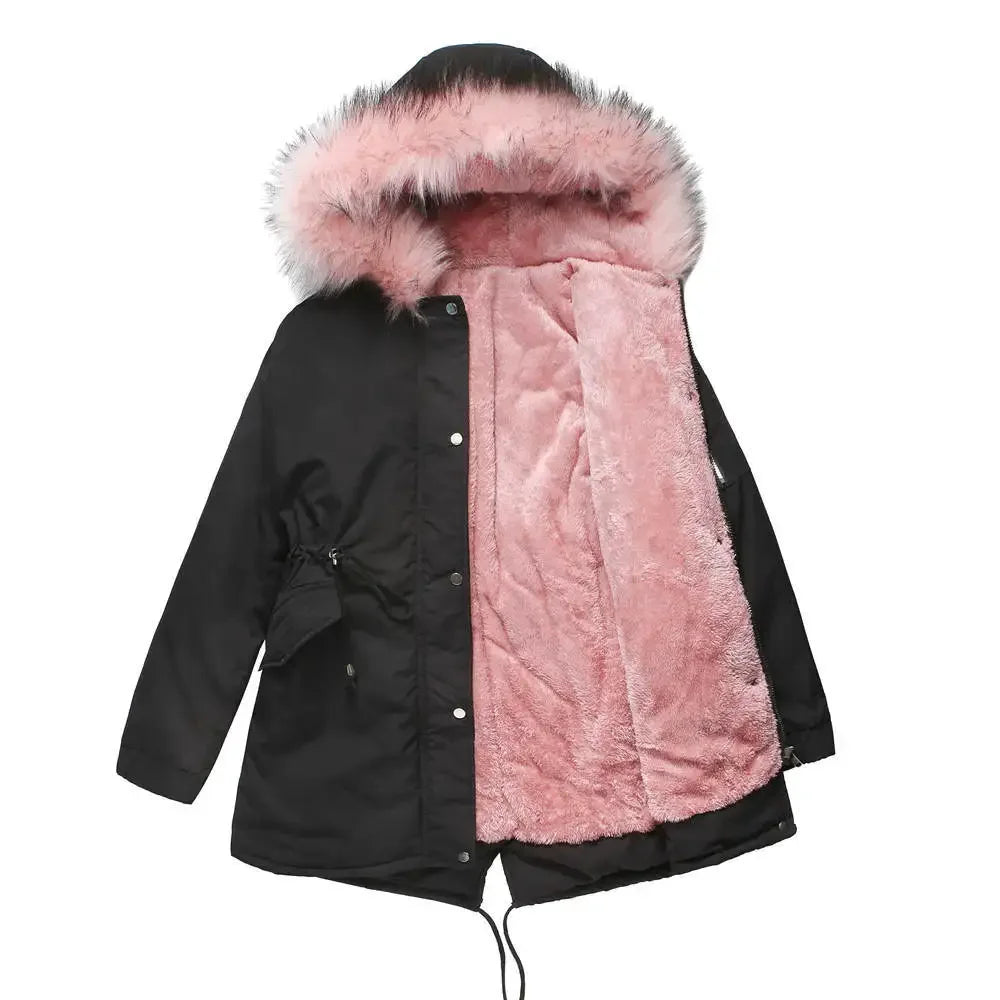 Freya – Luxuriöser Winterparka mit Kapuze