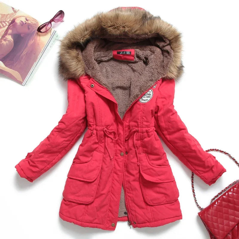 Tessa – Schlanker, warmer Parka für Herbst und Winter