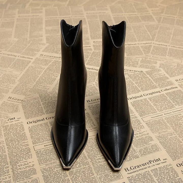 FLAVIA - Elegante Chrome Chelsea Boots