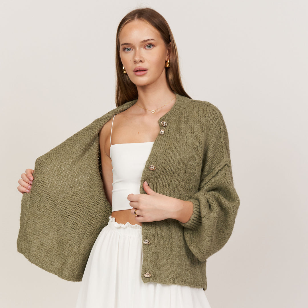 MARIA - Oversized Cardigan Short